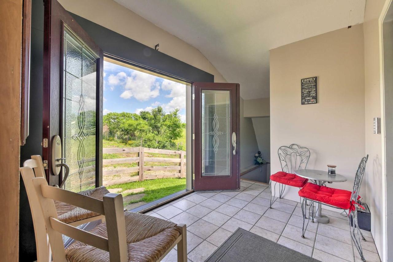 Loft Unplugged With Outdoor Space In Amish Country! Burton Exterior foto