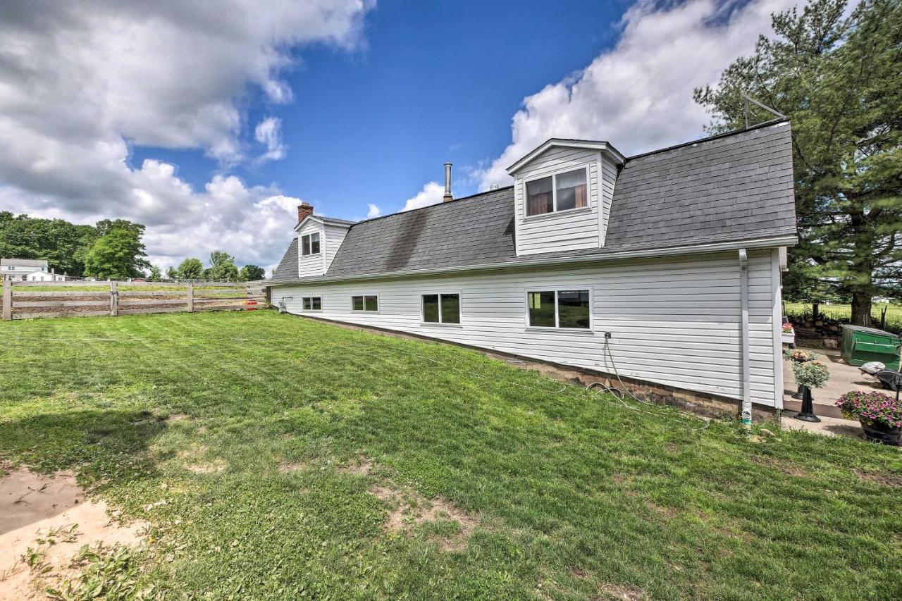 Loft Unplugged With Outdoor Space In Amish Country! Burton Exterior foto